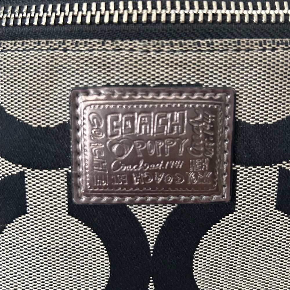 Coach Grey/Black Signature C Print Classic Poppy Travel Tote Bag Purse 🌺🌺 - Picture 6 of 16
